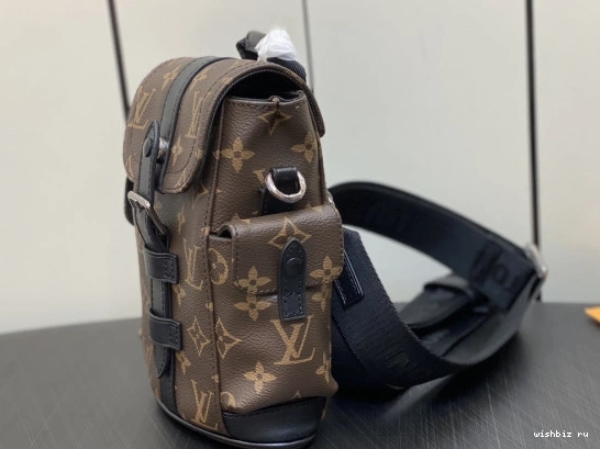 WIS VUITTON Nano Christopher LOUIS 0901
